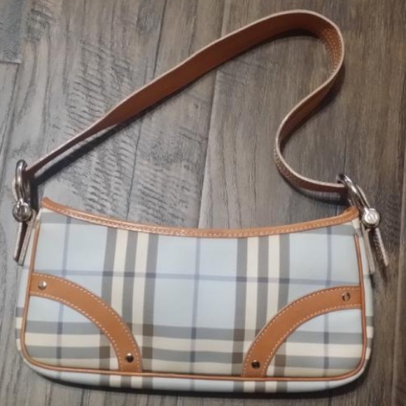 Burberry Handbags - Burberry ❤️🔥AUTHENTIC🔥❤️